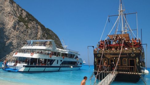 DRAMA NA ZAKINTOSU: Upućen hitan apel turistima
