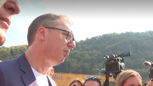 ALBANCIMA DAJETE DA RADE ŠTA HOĆE, SAD NAM JE SVE JASNO: Vučić bez dlake na jeziku odgovorio na pitanje o KFOR-u