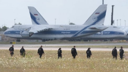 ПАКЛЕНА ПОДВАЛА НА АЕРОДРОМУ! Испливали тајни подаци: Немци сумњају у операцију под ЛАЖНОМ ЗАСТАВОМ!