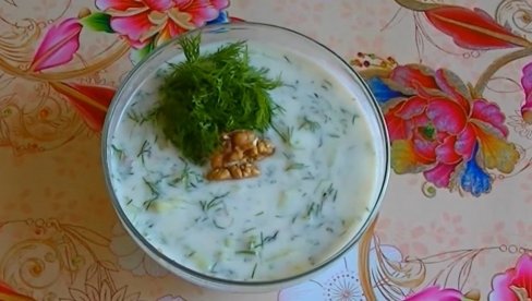 HLADNA ČORBA ZA VRELE DANE: Tradicionalni srpski tarator koji se pravi za 5 minuta