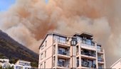 VETAR RAZBUKTAO POŽAR U BIJELOJ I BAOŠIĆIMA: Drama kod Herceg Novog, ugrožene kuće, vatrogasci se bore da obuzdaju plamen