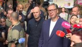 VUČIĆ UBRZAO LEK ZA MALOG ALEKSANDRA Majka dečaka kroz suze se lično zahvalila: Došla sam da vam se poklonim
