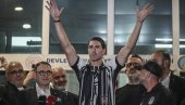 SAD JE I TO POZNATO: Evo koliko će Dušan Vlahović zarađivati u Bešiktašu - cifra od koje se običnom smrtniku zavrti u glavi