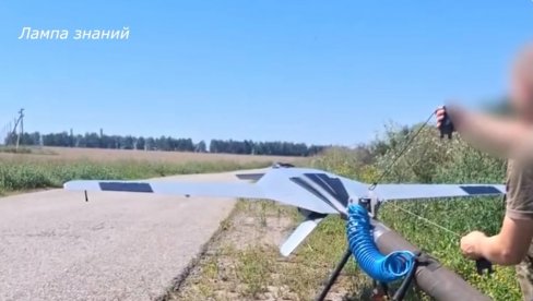 RADIKALNO UNAPREĐENJE NA FRONTU! Ruski dron „Skat 220“ oborio rekord u brzini – FPV dronovi mu više ne mogu ništa! (VIDEO)