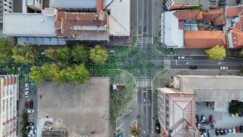 BLOKADERI PUKLI U VALJEVU: Protest doživeo debakl (FOTO)