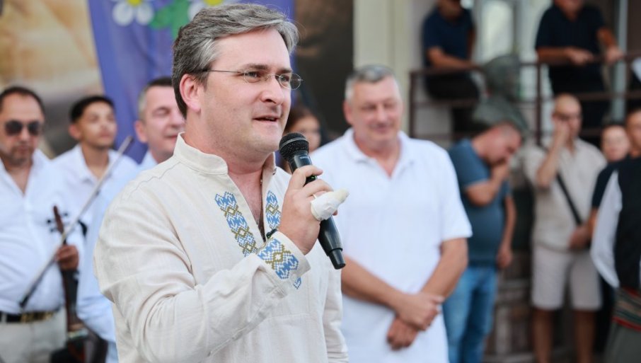 SELAKOVIĆ OTVORIO SABOR VIOLINISTA: Ko čuva kulturu, čuva i narod! - Pranjani ponovo centar srpske tradicije