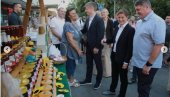 DA UPOZNAMO BOGATSTVO SRBIJE Brnabić u Paraćinu:  Posetila 13. Etno festival Tradicija koja nas povezuje