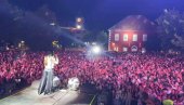 POPIS STANOVNIŠTVA U KOLAŠINU: Cela Crna Gora pevala uglas sa Cecom Ražnatović (FOTO)