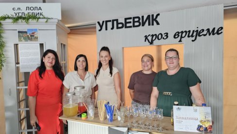 ТРАДИЦИЈА У СЛИКАМА, ШАМПИОН У ЧАШИ: Сајам ракије, шљиве и меда одржан у Угљевику