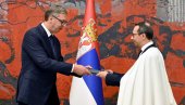 ПОЧЕЛА ПРЕДАЈА АКРЕДИТИВНИХ ПИСАМА: Вучић са новоименованим амбасадорима 5 држава (ФОТО)