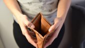 RAČUNICA OD KOJE BOLI GLAVA: Evo gde vam nestaje 20.000 dinara mesečno