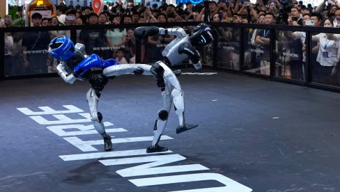 POČEO SVETSKI KONGRES ROBOTIKE U PEKINGU: Učestvuje više od 300 kompanija (FOTO)