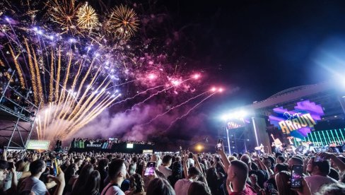 DRAGI BRAVO FESTIVAL 21. I 22. AVGUSTA NA UŠĆU: Najveća i najbolja žurka na Balkanu posvećena muzici dvehiljaditih