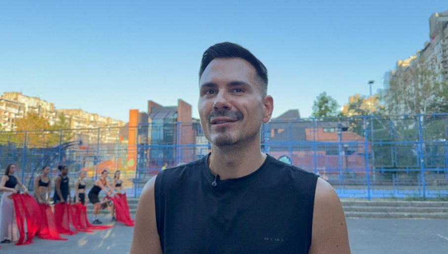 SPREMAM SE KAO ZA EUROSONG: Bojan Bjelić o nastupu na "Dragi Bravo", mogućem učešću na "PZE", novim pesmama i starom muzičkom fazonu (FOTO)