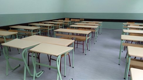 U ŠKOLI TEK 212 ĐAKA: Seoske škole prazne, roditelji više vole gradske