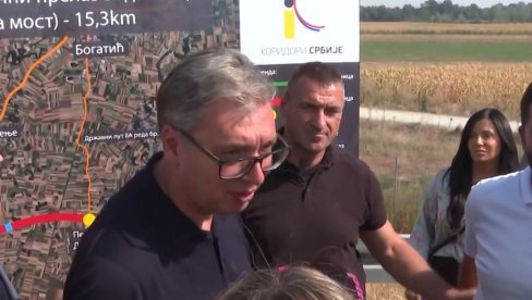 TI SI SE VEĆ PREZNOJIO? Vučić se našalio sa Drobnjakom: Radiš u dubini kancelarijske hladovine!