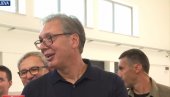 VI STE PONOS SRBIJE! Vučić obišao pogon za preradu voća u Koceljevi