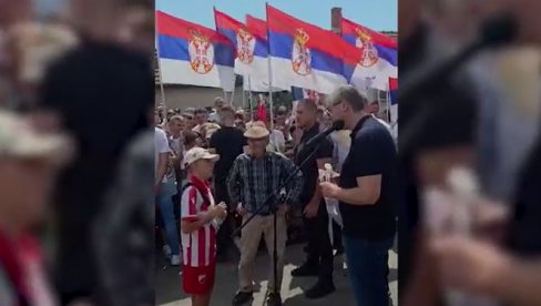Dečak pitao predsednika da uradi terene, Vučić mu ispunio želju