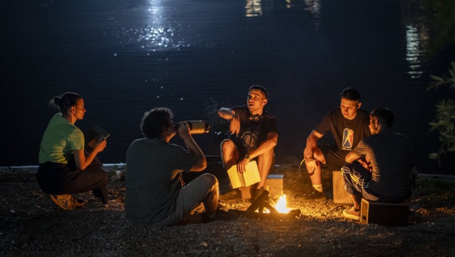 POČELO SNIMANjE TV SERIJE „GRAD BOLA“: Prema autobiografskom bestseleru Metija Kamberija