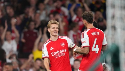 LUDILO U LONDONU: Arsenal posle velikog preokreta savladao Čelsi (VIDEO)