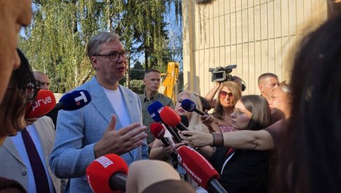 SITUACIJA JE TEŠKA, ALI POD KONTROLOM Vučić o požaru u Deliblatskoj peščari