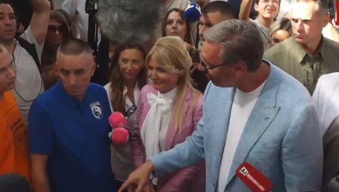ČOVEK SE POŽALIO VUČIĆU, ON PORUČIO: Ja nisam gospodar već sluga, i to vaš sluga