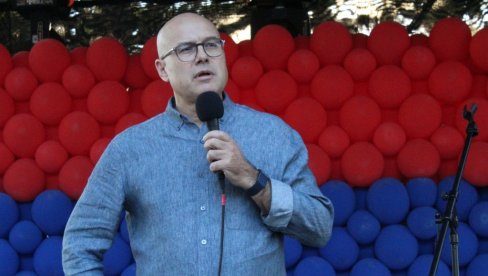 ПРЕДСЕДНИК СНС МИЛОШ ВУЧЕВИЋ: Генерал Младић ће, ако породица жели, бити сахрањен у Србији како доликује