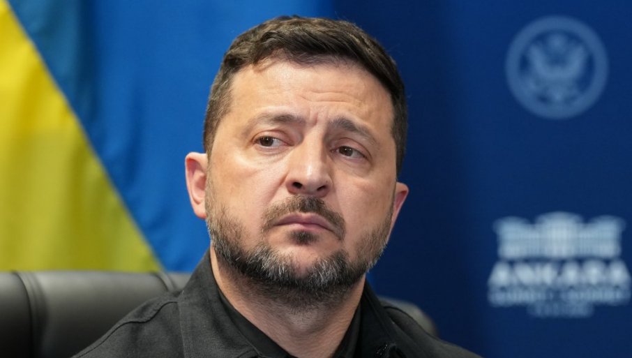 ZELENSKI HAPSI LjUDE KOJI ISTRAŽUJU KORUPCIJU U NjEGOVOM KABINETU: Bivši premijer Ukrajine izneo sav prljav veš, pa pukla bruka