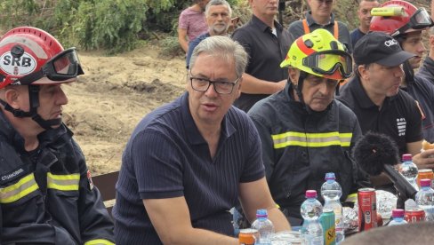 VUČIĆ OČEKUJE RAZGOVOR SA RUTEOM: Srbija će da radi sve što može da pomogne svom narodu