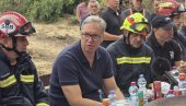 ВУЧИЋ ОЧЕКУЈЕ РАЗГОВОР СА РУТЕОМ: Србија ће да ради све што може да помогне свом народу