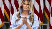 ТРИК МЕЛАНИЈЕ ТРАМП КОЈИ МОМЕНТАЛНО БРИШЕ КИЛОГРАМЕ: Кад жели да изгледа виткије користи своје моћно оружје (ФОТО)