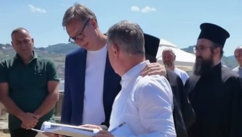 MESTO KOJE ČUVA TEMELJE NAŠE VERE Vučić obišao Crkvu Svetih apostola Petra i Pavla (VIDEO)