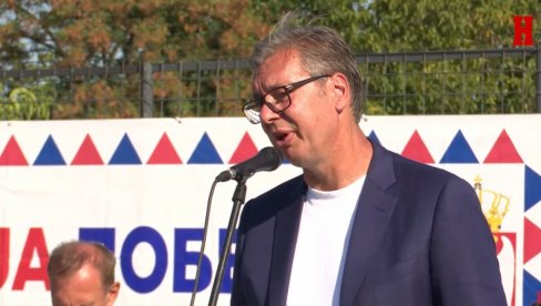 VUČIĆ SA NARODOM Predsednik razgovarao sa narodom Raškog okruga: Nas koji volimo Srbiju je mnogo više (VIDEO)