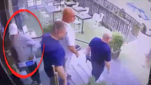 (UZNEMIRUJUĆE) Objavljen snimak likvidacije šefa kavkaske mafije: Ubica prerušen u starca - nosio silikonsku masku (VIDEO)
