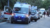 ВОЗИЛО УДАРИЛО МАЈКУ И ДВОЈЕ ДЕЦЕ НА ТРОТОАРУ: Саобраћајна несрећа у Краљеву, увиђај у току