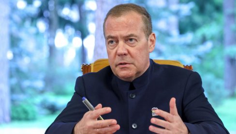 МЕДВЕДЕВ ОГОЛЕО ЛИЦЕМЕРНИ ЗАПАД Без обзира на све, оно терају по своме држећи се двоструких стандарда: Тако су признали и тзв. Косово