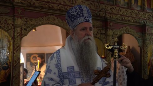 MITROPOLIT JOANIKIJE: Koliko god smo čuvali ćirilicu, ona je, junačna kao Srbi, više čuvala nas