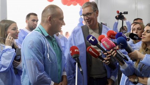 PREDSEDNIK PODRŽAVA PRIVREDNIKE: Važno da vide da hoćemo da pomognemo, da znaju da država daje najpovoljnije kredite kao niko u Evropi
