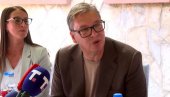 ВУЧИЋ О ПРОФЕСОРКИ БЛОКАДЕРКИ ИЗ БРУСА: Она је иста као и сви ми, морамо да помажемо једни другима