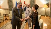 ВУЧИЋ СЕ ОГЛАСИО ПОСЛЕ СУСРЕТА СА ЈЕЛЕНОМ ЈАНКОВИЋ: Хвала јој за све што је учинила за Србију!