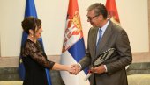 JELENA JANKOVIĆ ĆE BITI PROMOTER EKSPA 2027: Predsednik Srbije srdačno dočekao slavnu teniserku, a blokaderi se još jednom obrukali