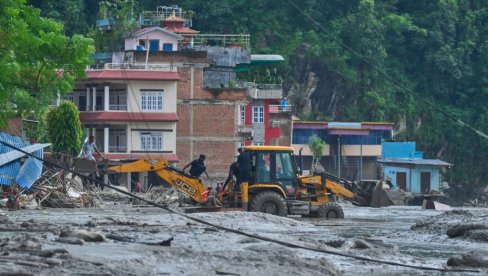 EVO ODKALE JE NESTALA DRŽAVLJANKA SRBIJE U NEPALU : Bez kontakta sa Enisom posle katastrofalnih poplava