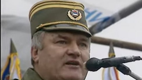 ISTORIJSKI GOVOR RATKA MLADIĆA UZ SUZE: Kako je čelični general zagrmeo u Vlasenici 1995. godine (VIDEO)
