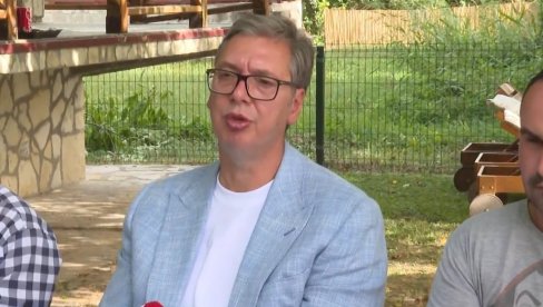 VUČIĆ ODGOVORIO ZAGREBU: Nismo mi nabavljali pancir haubice i kajove