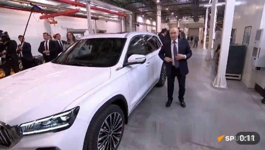 PUTIN PONOVO u AKCIJI! Predsednik Rusije lično testirao novu Volgu K50 – Nećete poverovati šta je poručio! (VIDEO)