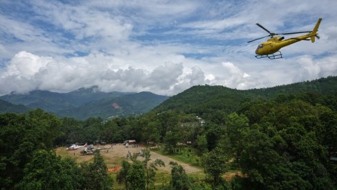SKORO 1.000 RADNIKA ZAROBLJENO U TUNELIMA? Vojska i specijalistički timovi na terenu, dramatično u Nepalu (FOTO)