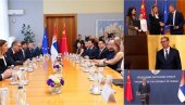 ZA ŠEST MESECI ĆEMO NAPRAVITI JEDNU OD NAJVEĆIH FABRIKA DRONOVA U EVROPI Vučić prisustvovao potpisivanju ugovora o gradnji fabrike baterija