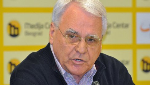 BLOKADER MILOJKO PANTIĆ POZIVA NA RAT: Vučića srušiti u krvi! Mladić je najveći ratni zločinac u istoriji! (VIDEO)