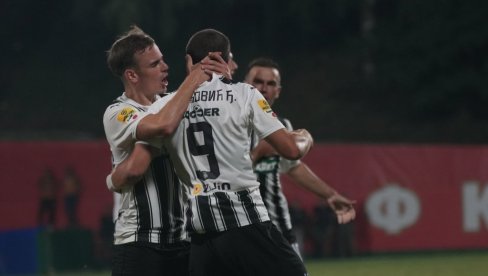 Ponovo u Srbiji: Bivši miljenik grobara potpisuje za superligaša!