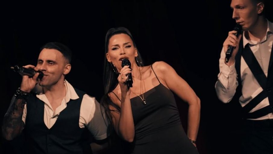 "LEPA, A SAMA" DOBILA NOVI ŽIVOT U AKAPELA IZDANjU: Kaja Ostojić oživljava svoje velike hitove (FOTO)